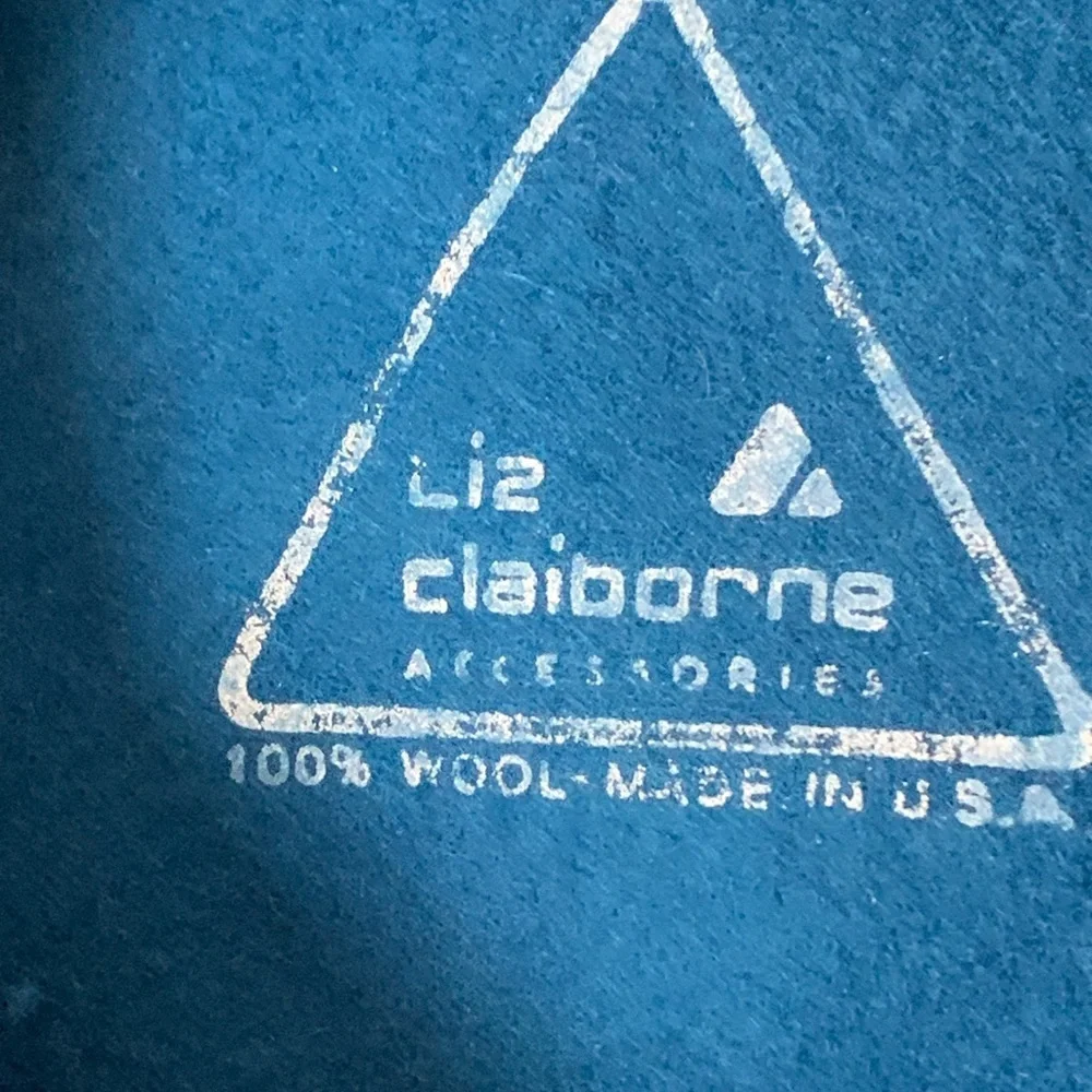 Lis Claiborne 100% wool hat